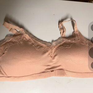 Elegant Lace Trim Bralette - Peach